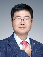 [기고] 귀엽다고 쓰다듬었다가 형사처벌?...아동 성추행, 법원 판단 기준은